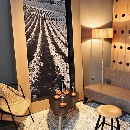 Le Clos Des Terres Soudees 400m2 Dans Les Vignes Semesterbostad Vrigny (Marne)